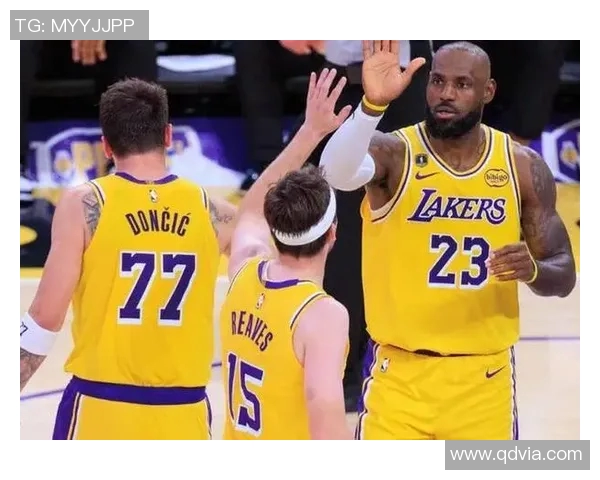 2020年NBA总决赛湖人对热火精彩对决回顾与分析